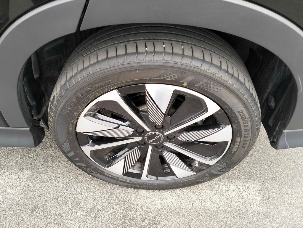 BYD Song Plus DM-i 2025