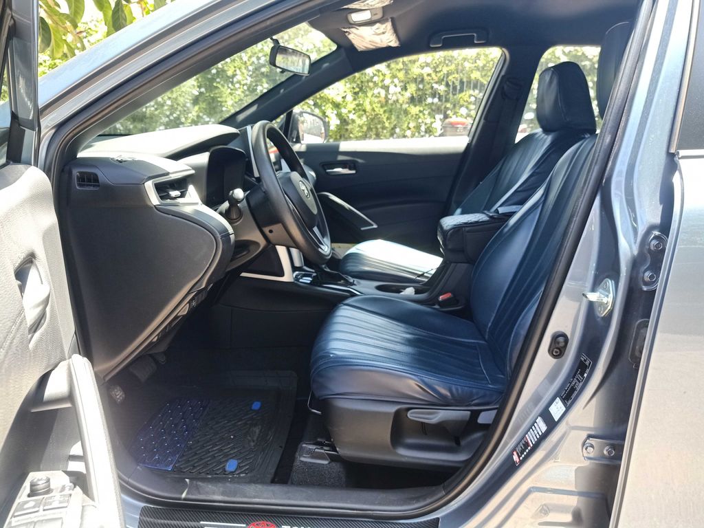 TOYOTA COROLLA CROSS 2025