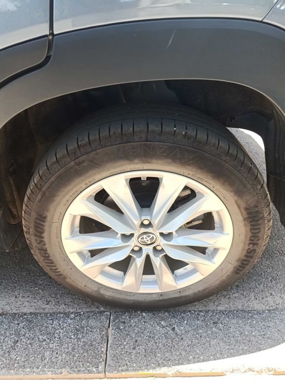 TOYOTA COROLLA CROSS 2025
