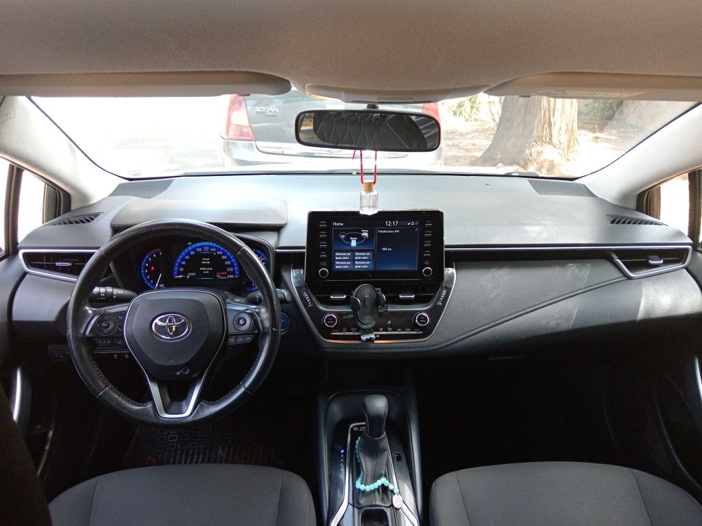 TOYOTA Corolla Prestige 2021