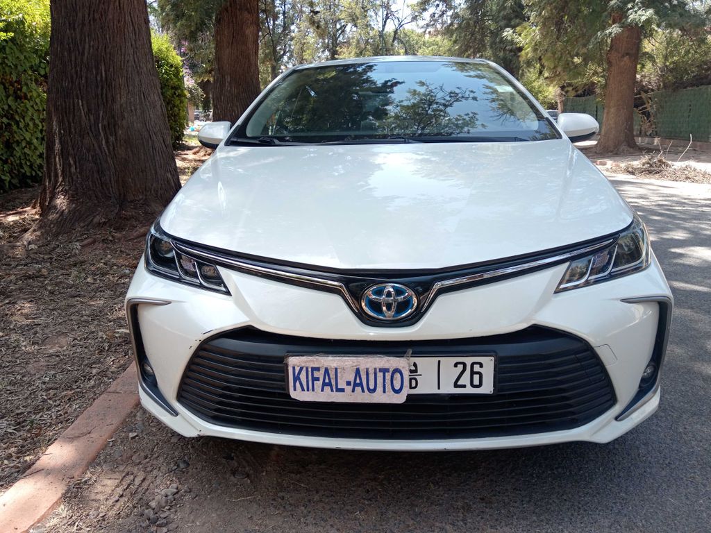 TOYOTA Corolla Prestige 2021