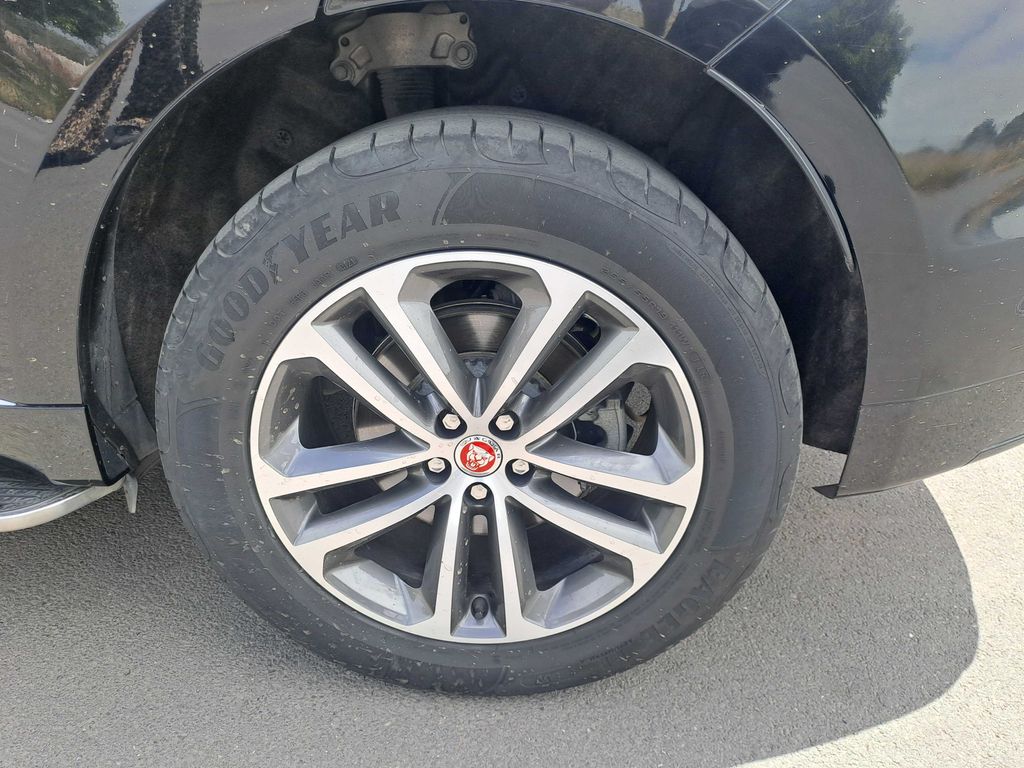 JAGUAR F-Pace 2021