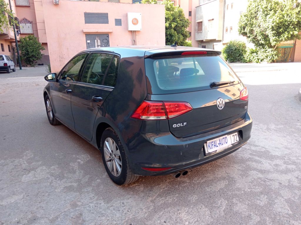 VOLKSWAGEN Golf 2017