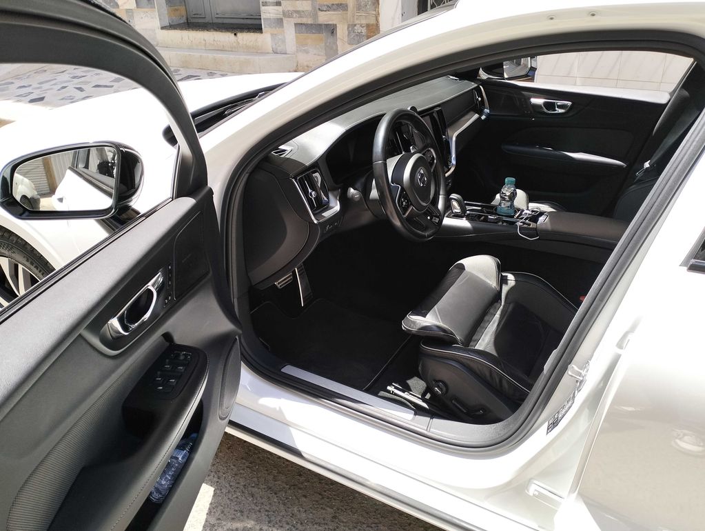 VOLVO S60 2022