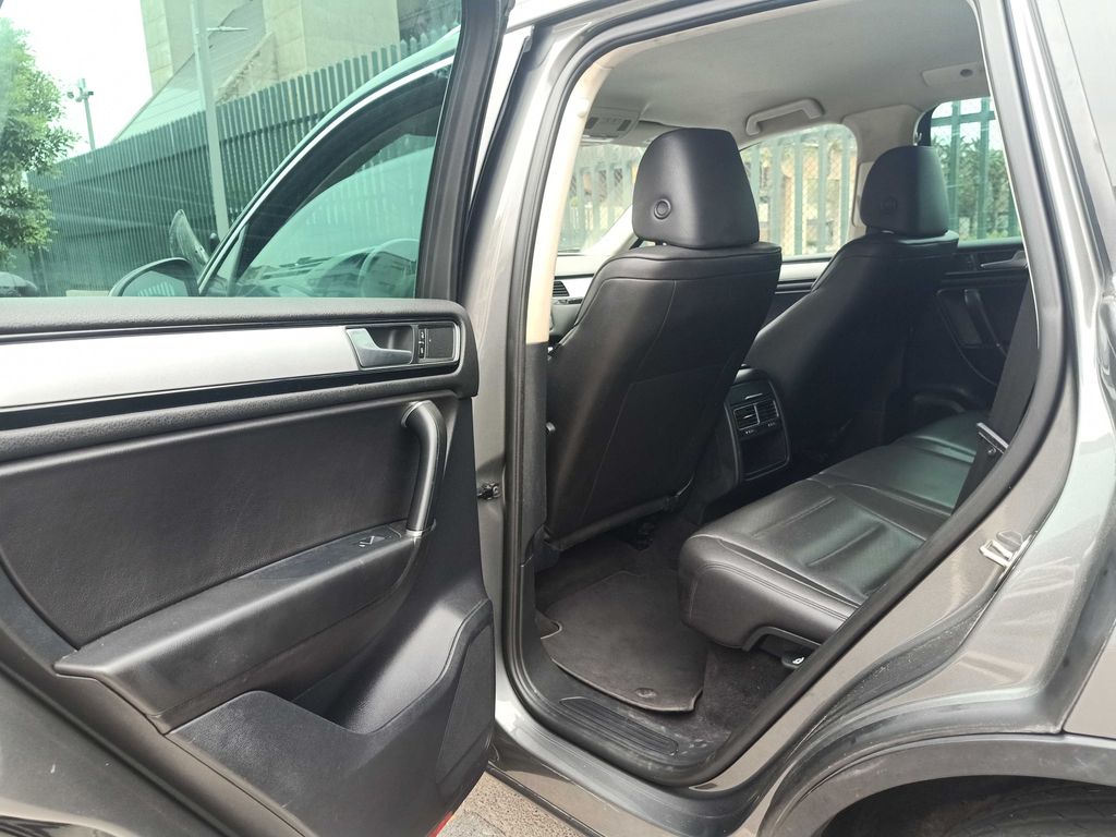 VOLKSWAGEN Touareg 2019