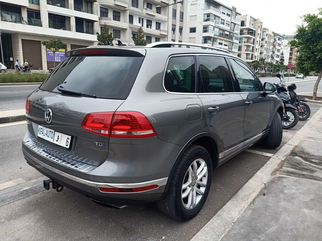 VOLKSWAGEN Touareg 2019