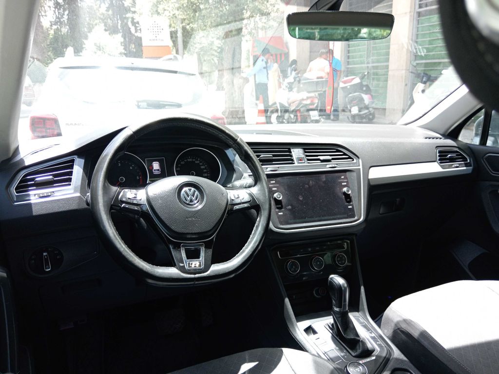 VOLKSWAGEN Tiguan 2018