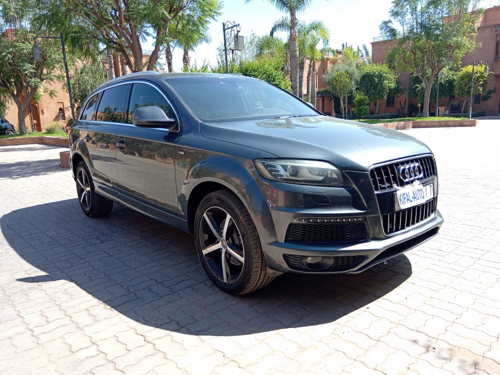 AUDI Q7 2012
