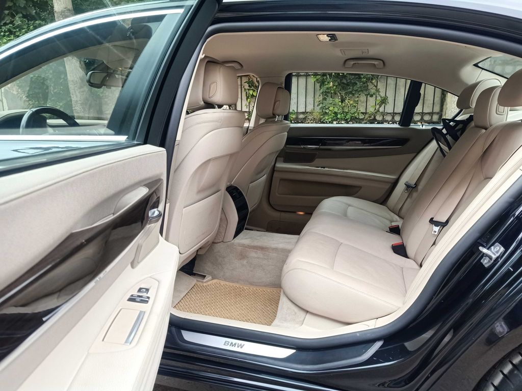 BMW Série 7 2013