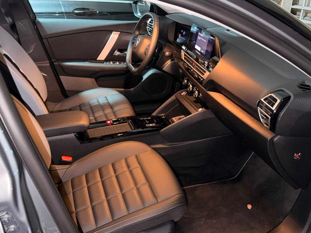 CITROEN C4 2025