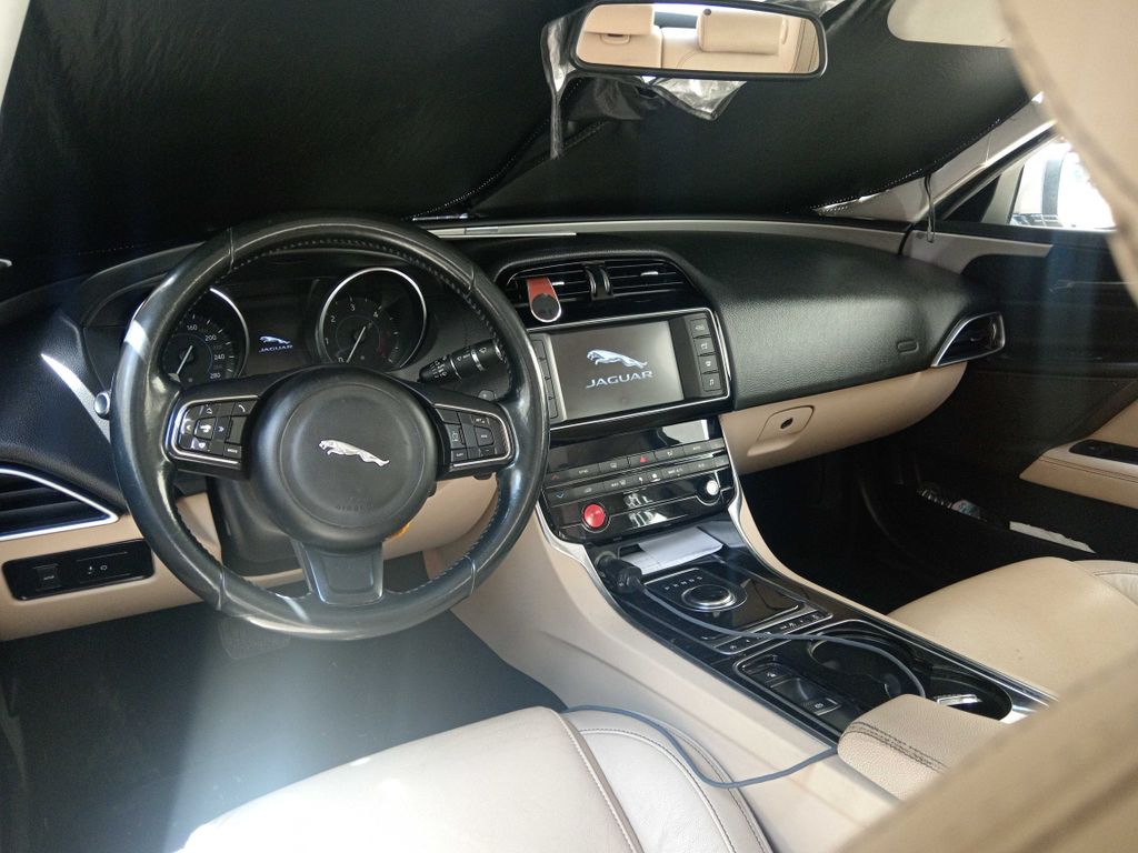 JAGUAR XE 2016