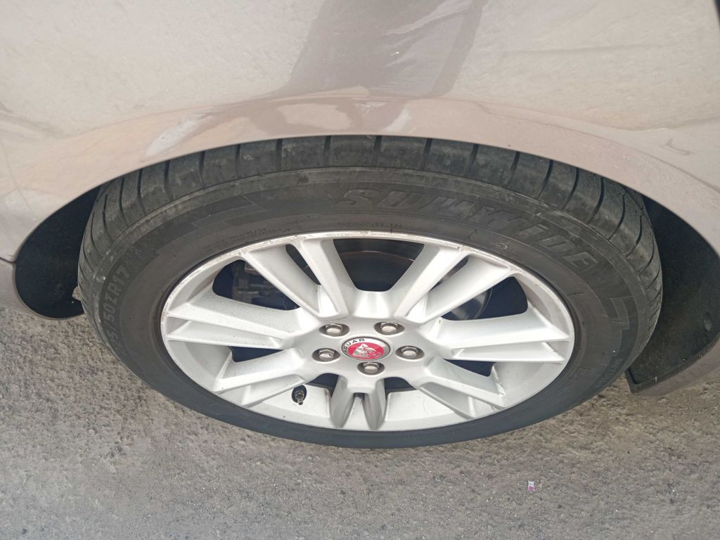 JAGUAR XE 2016