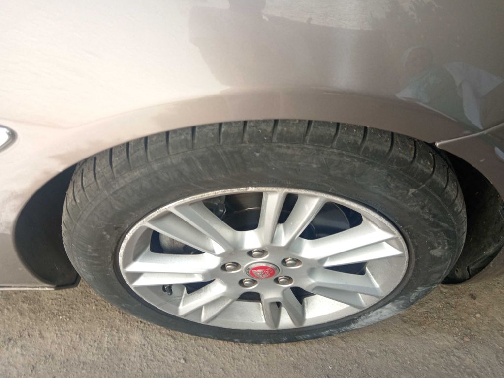 JAGUAR XE 2016