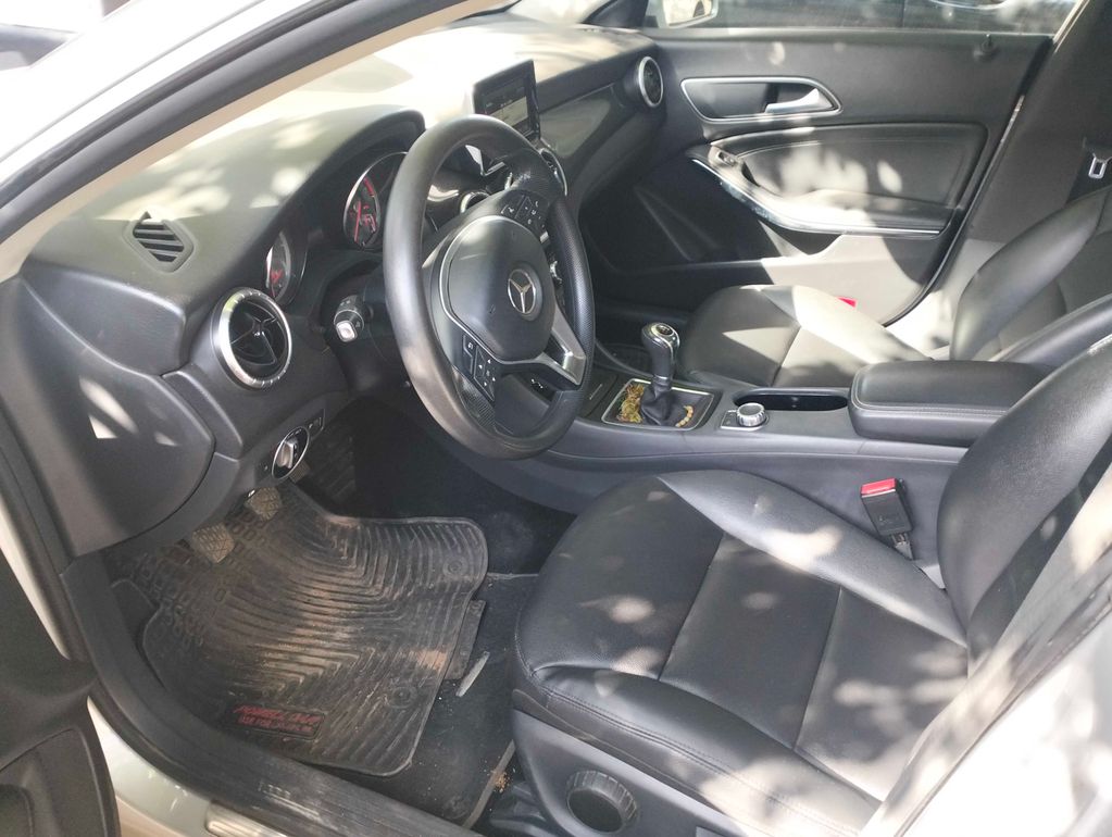 MERCEDES-BENZ CLA 2013