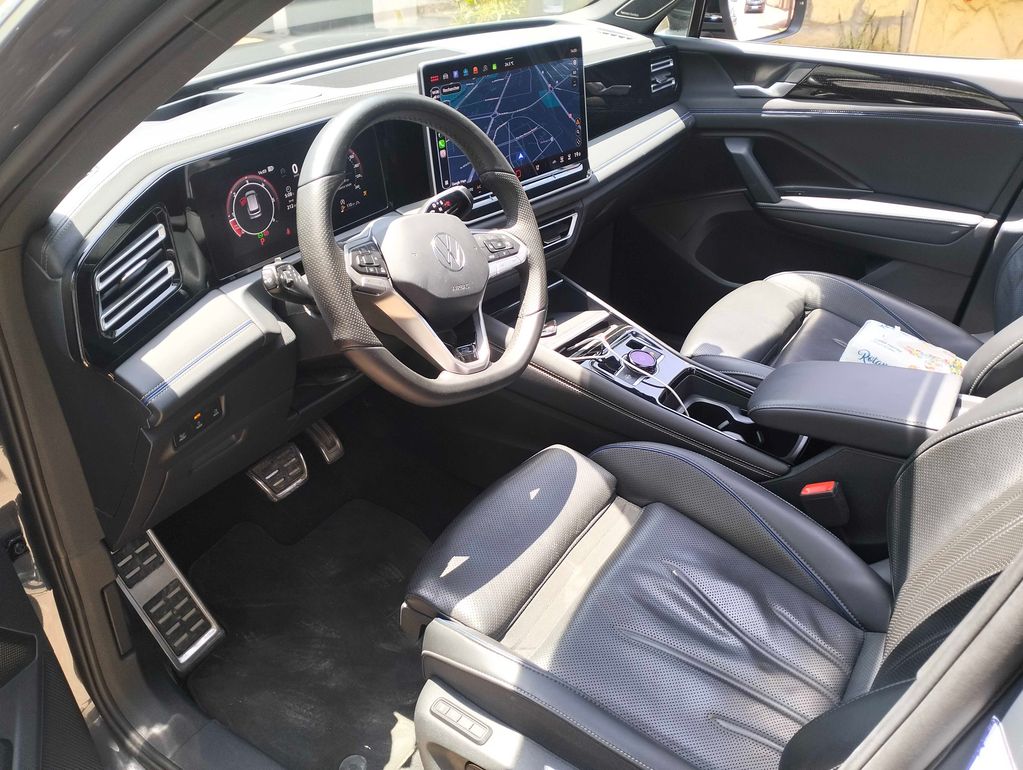 VOLKSWAGEN Tiguan 2025