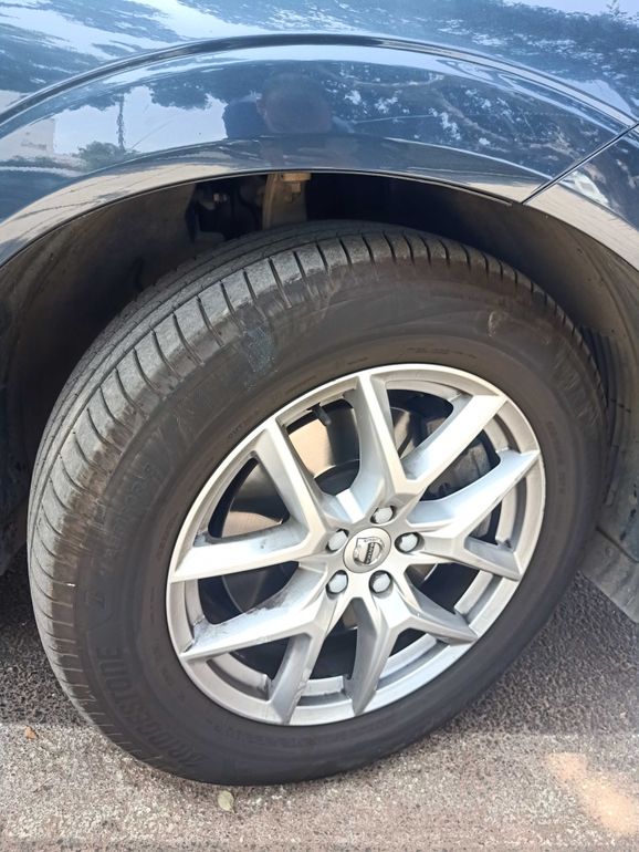 VOLVO XC60 2018