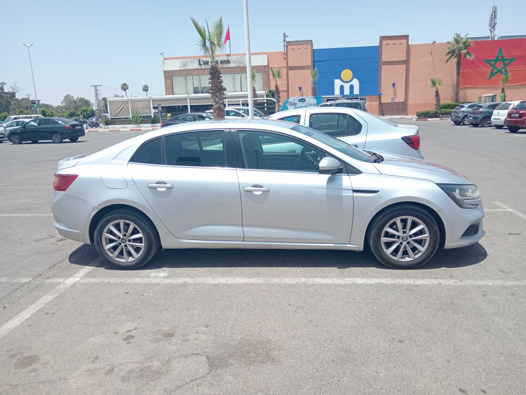RENAULT Megane Sedan 2020