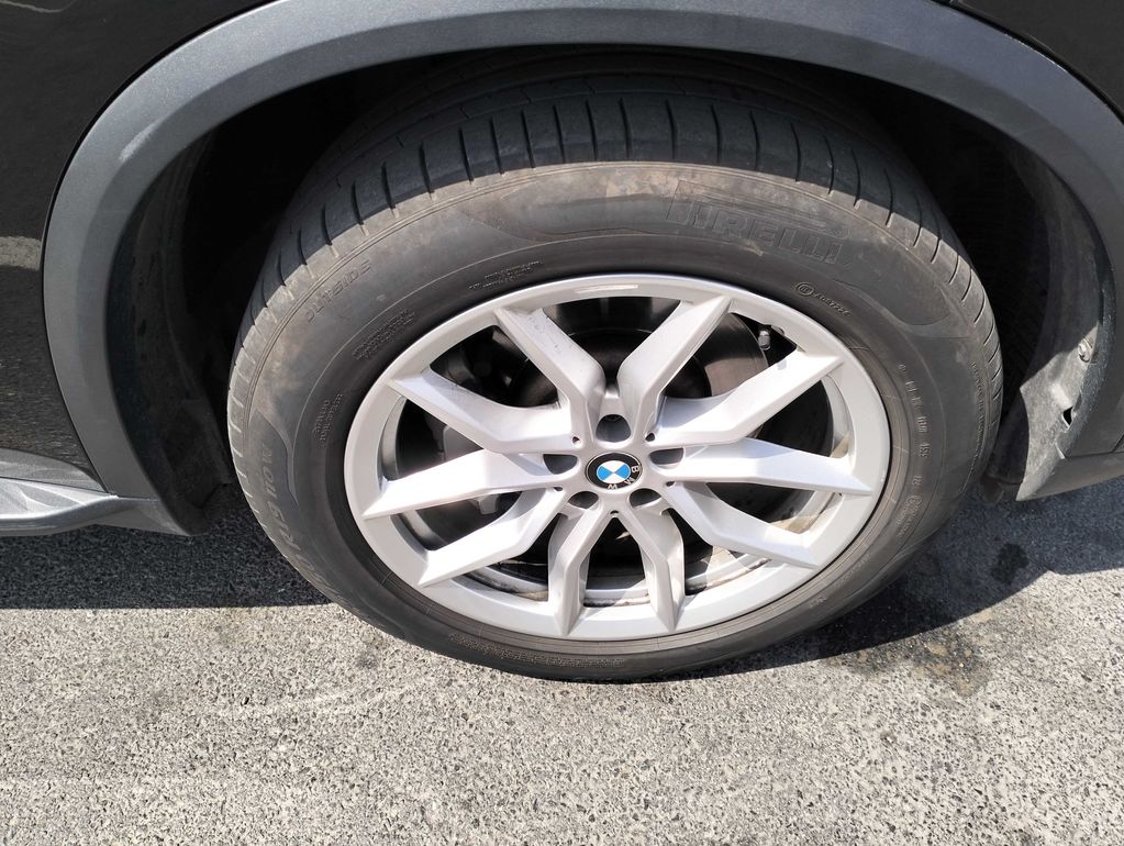 BMW X5 2023