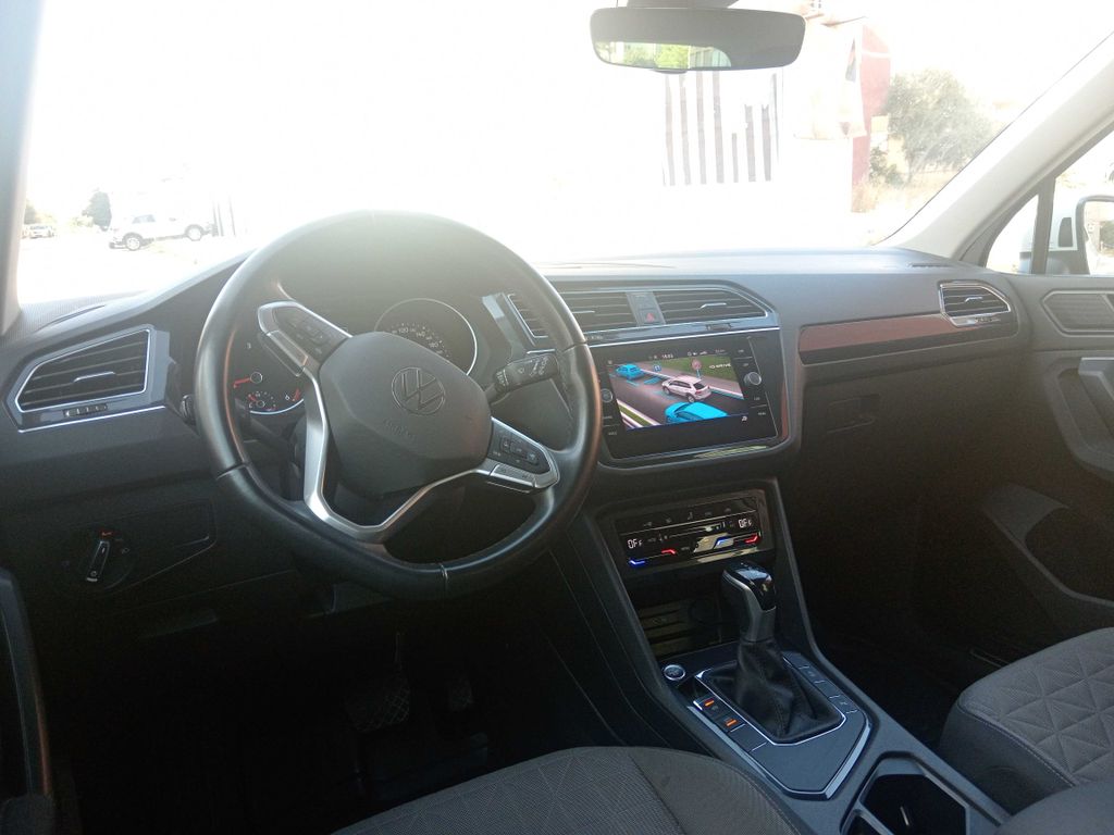 VOLKSWAGEN Tiguan 2021