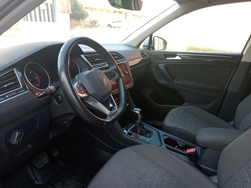 VOLKSWAGEN Tiguan 2021