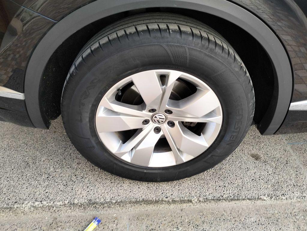 VOLKSWAGEN Touareg 2019