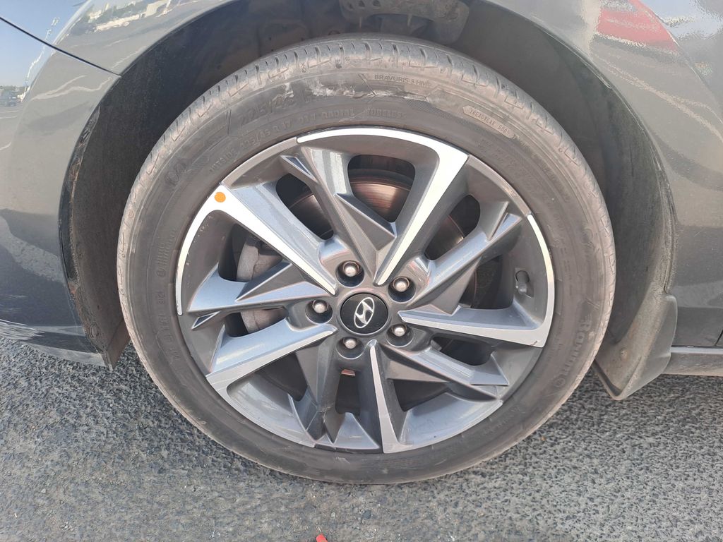 HYUNDAI i30 2021