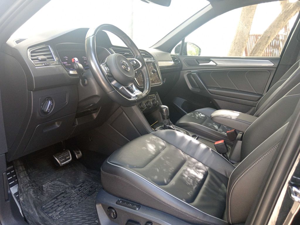 VOLKSWAGEN Tiguan 2021