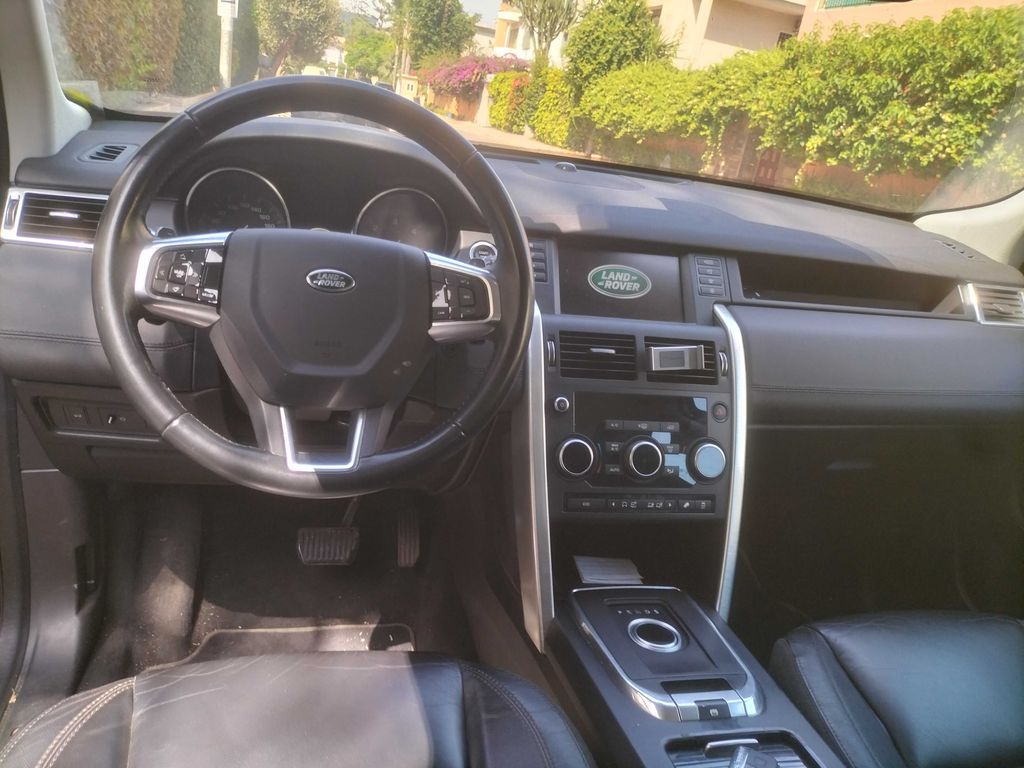 LAND-ROVER Discovery Sport 2015