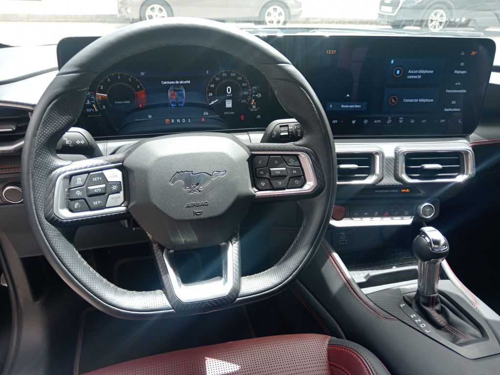 FORD Mustang Fastback 2025