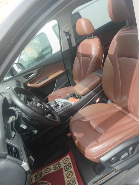 AUDI Q7 2018