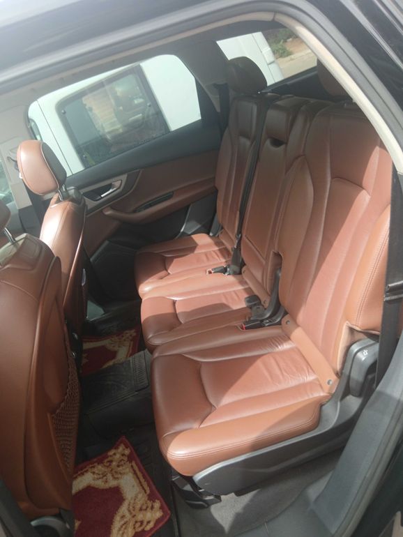 AUDI Q7 2018