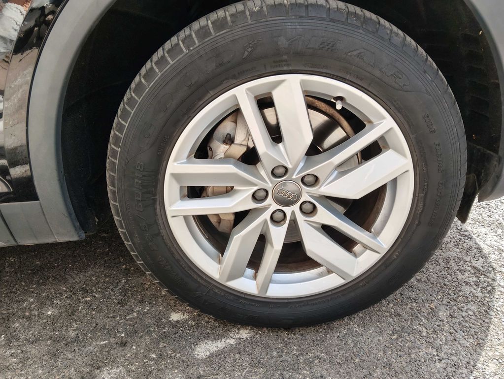 AUDI Q5 2020