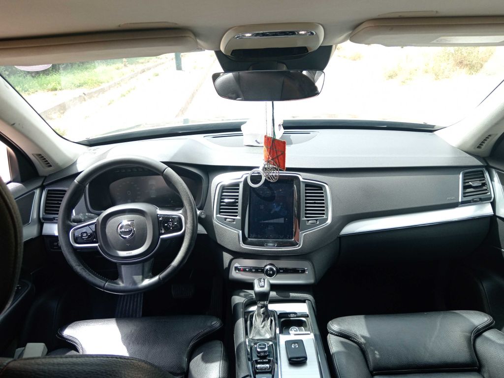 VOLVO XC90 2017