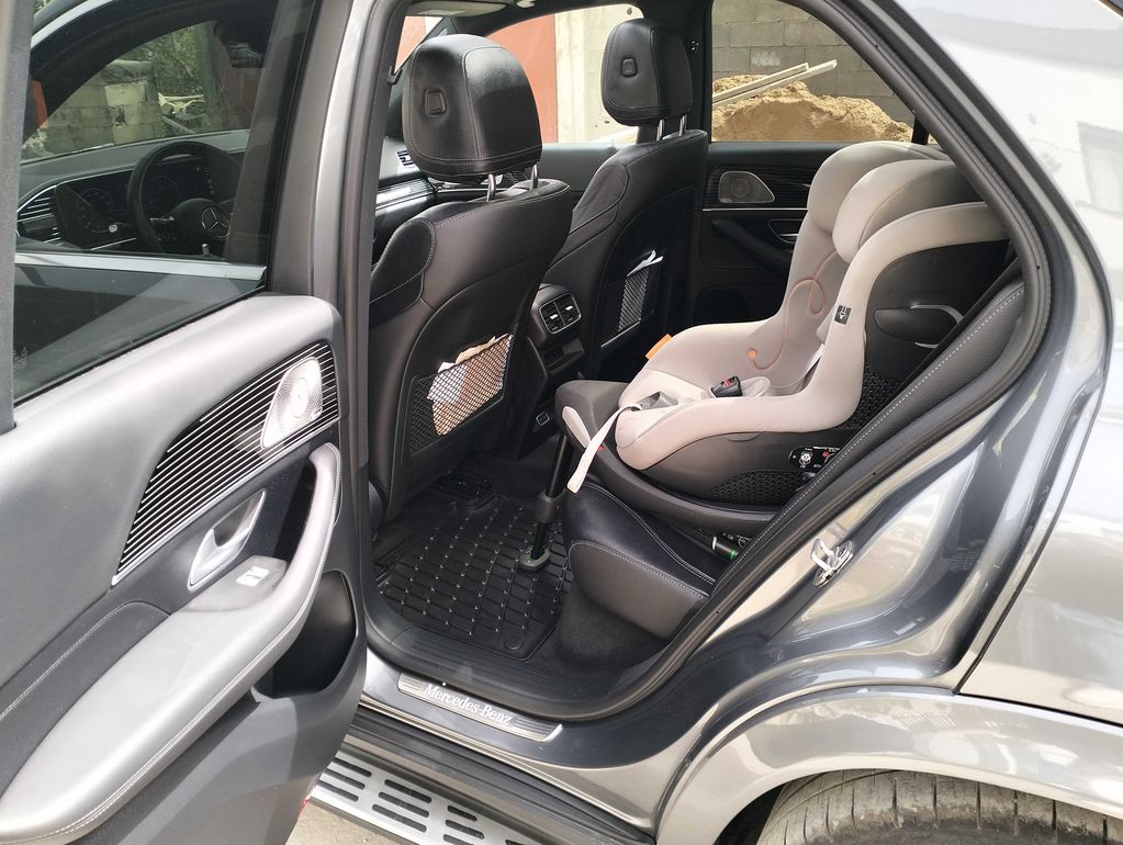 MERCEDES-BENZ GLE 2025