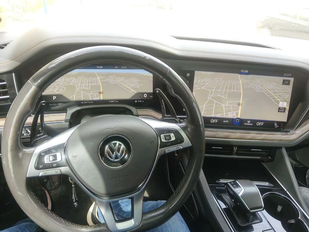 VOLKSWAGEN Touareg 2019