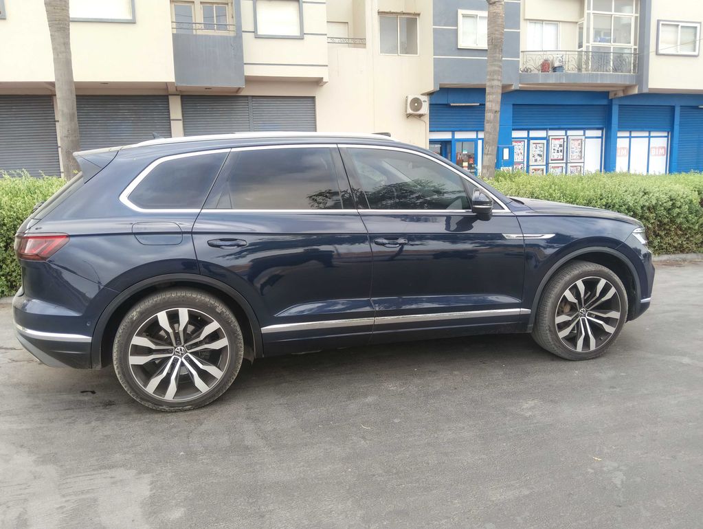 VOLKSWAGEN Touareg 2019