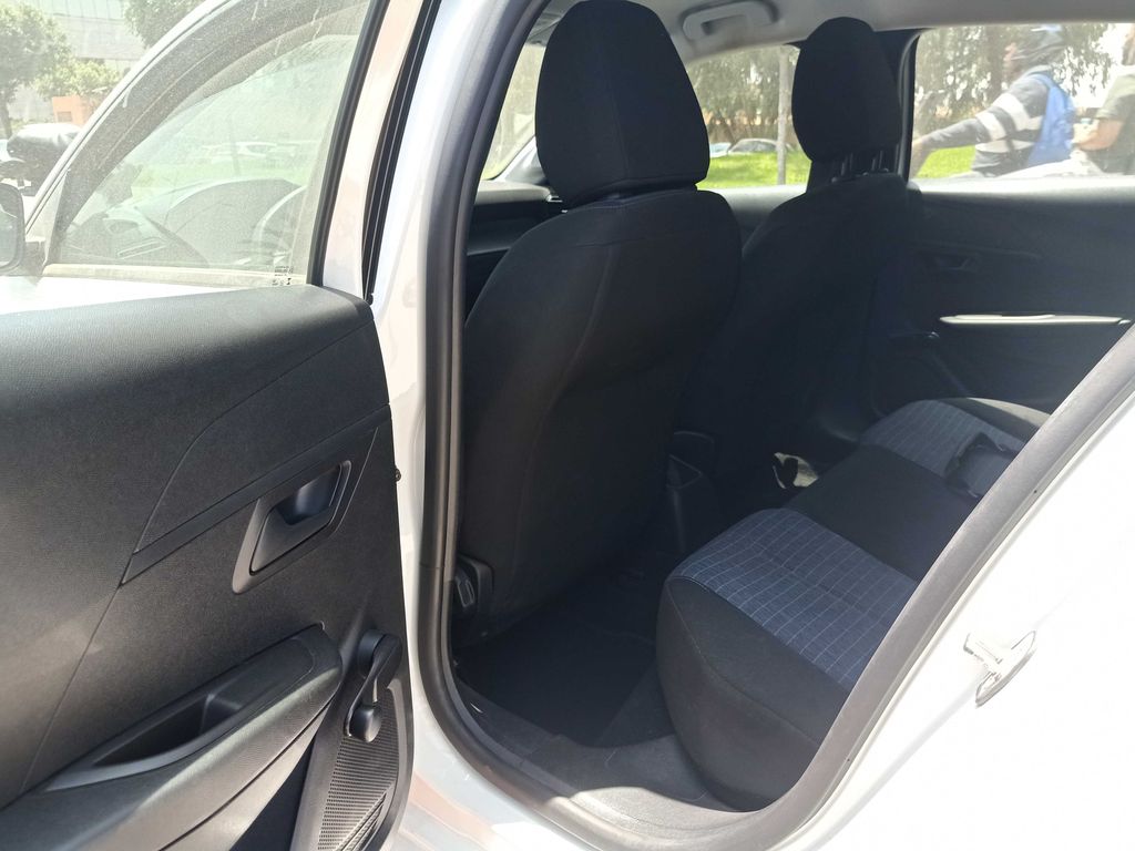 PEUGEOT 208 2022