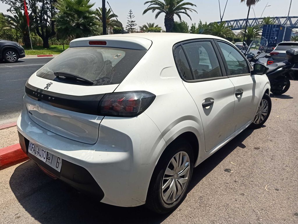 PEUGEOT 208 2022