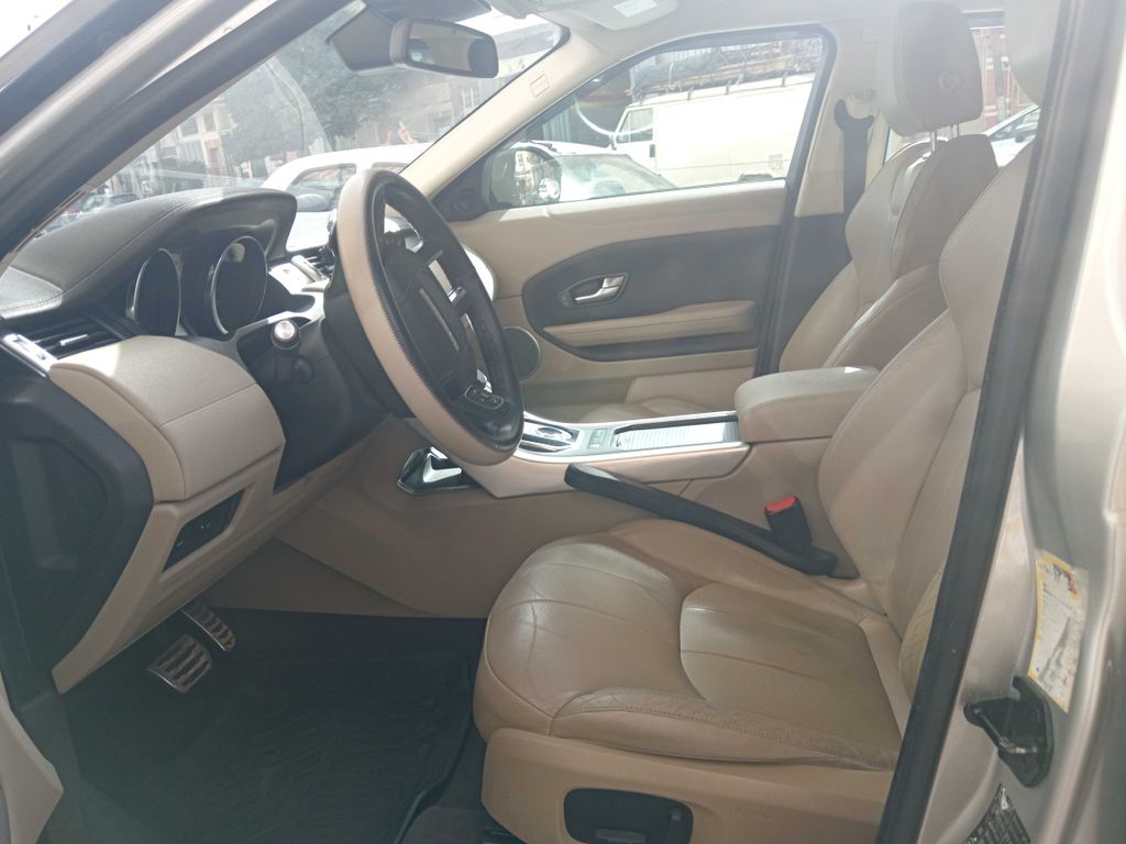 LAND-ROVER Evoque 2017