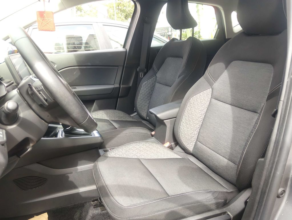 RENAULT Captur 2023