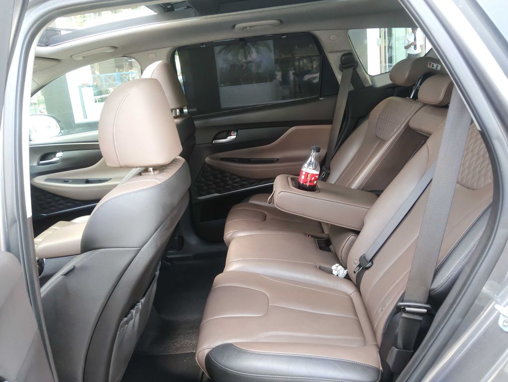 HYUNDAI Grand Santa Fe 2019