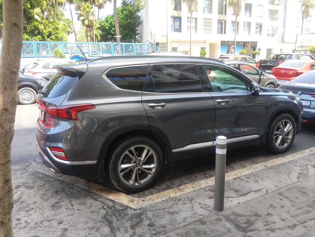 HYUNDAI Grand Santa Fe 2019