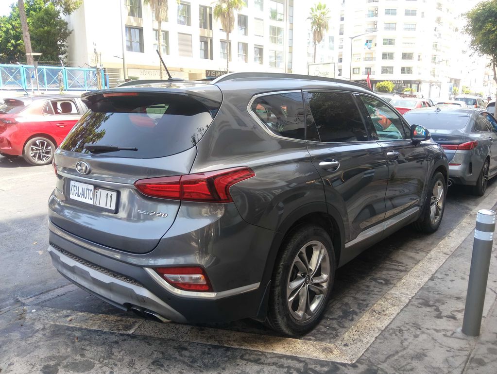 HYUNDAI Grand Santa Fe 2019