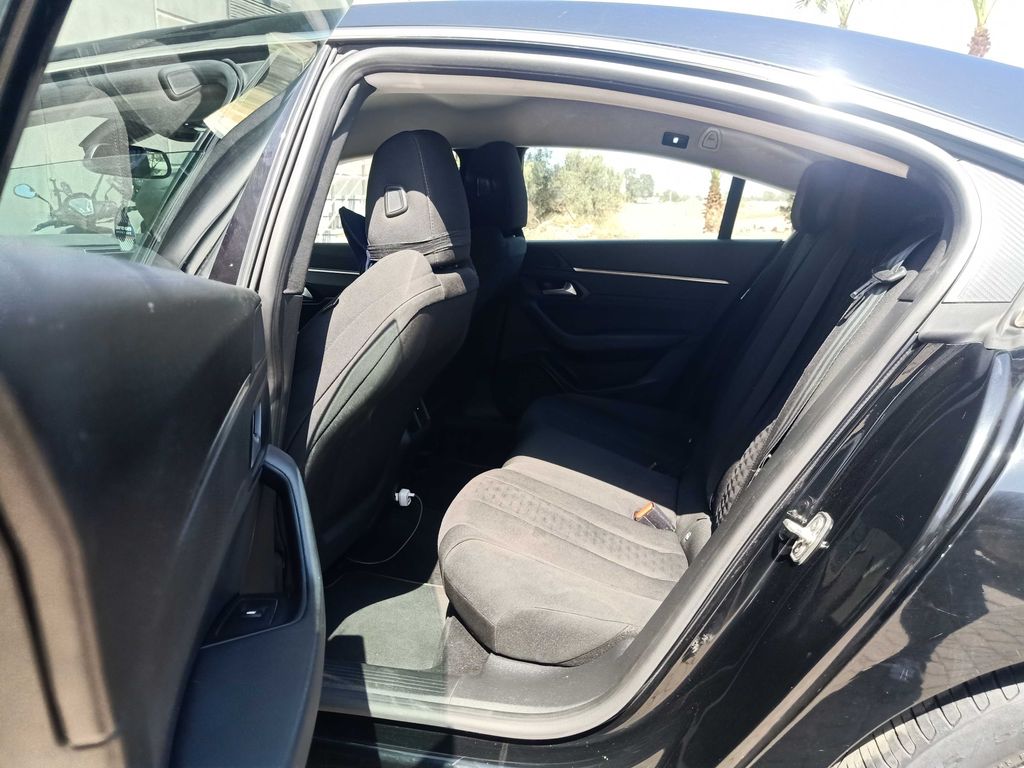 PEUGEOT 508 2021