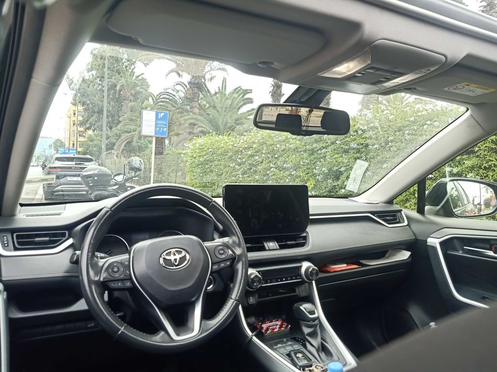 TOYOTA RAV4 2023