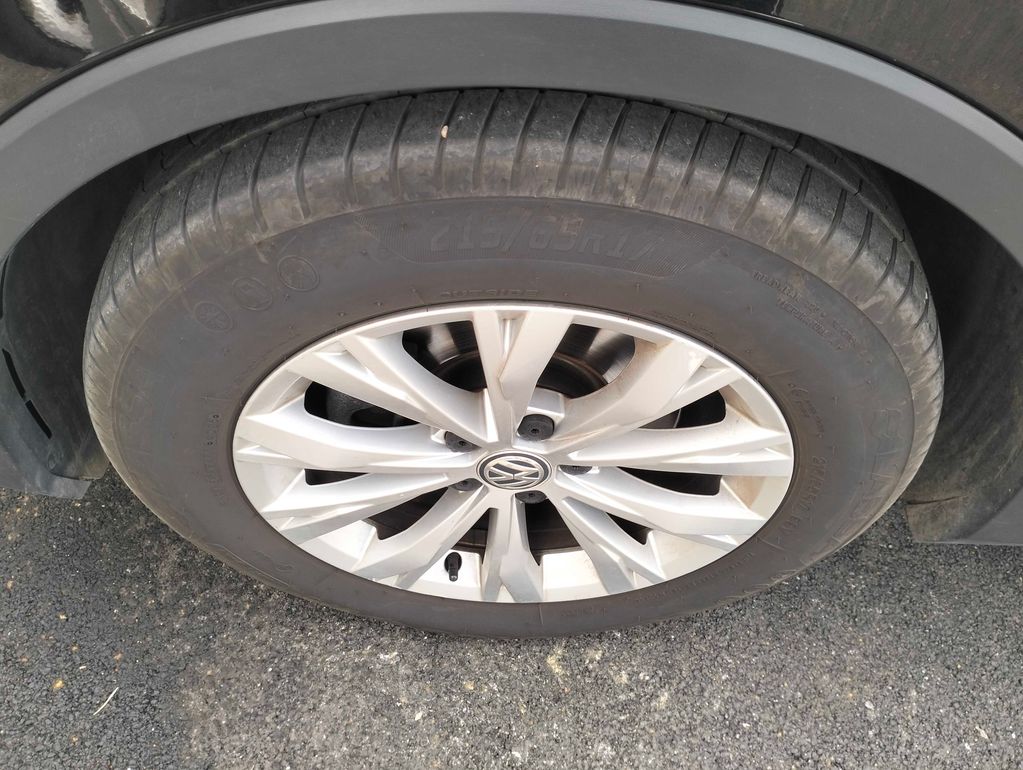VOLKSWAGEN Tiguan 2019