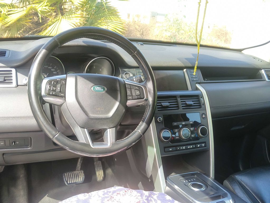LAND-ROVER Discovery Sport 2015
