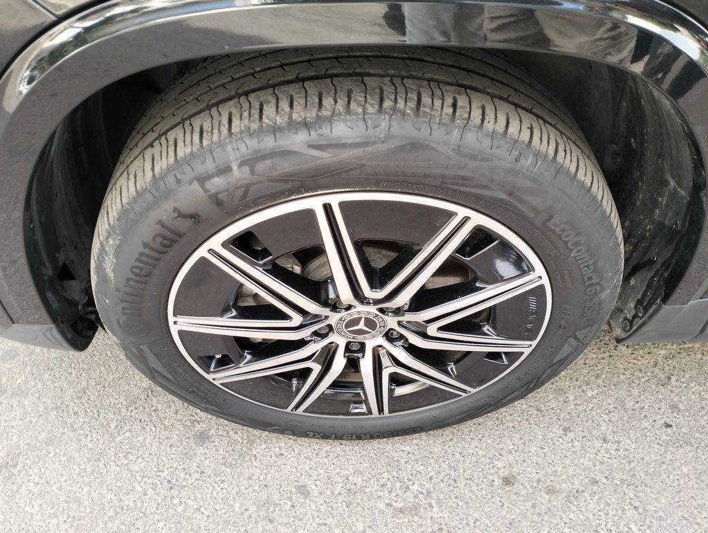 MERCEDES-BENZ EQA 2025