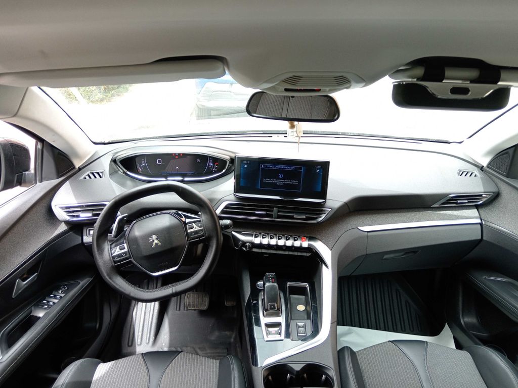 PEUGEOT 3008 2021