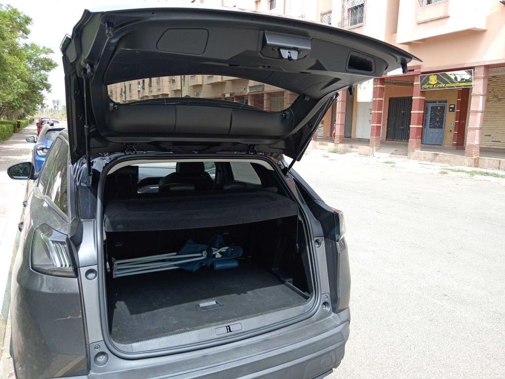 PEUGEOT 3008 2021
